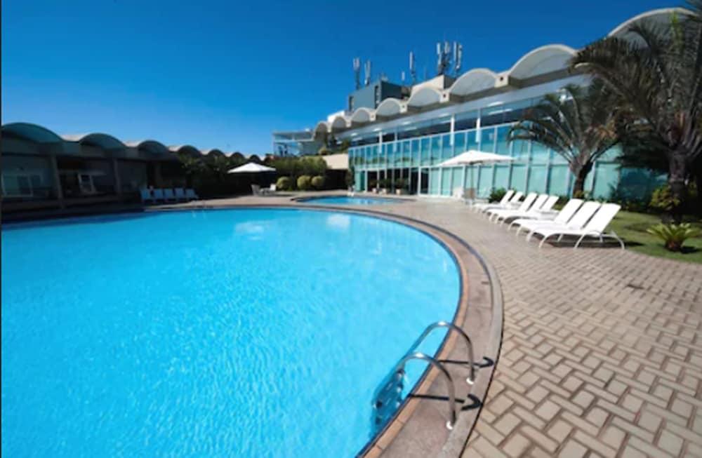Hotel Senac Ilha Do Boi Vitória Exteriör bild The pool at the hotel