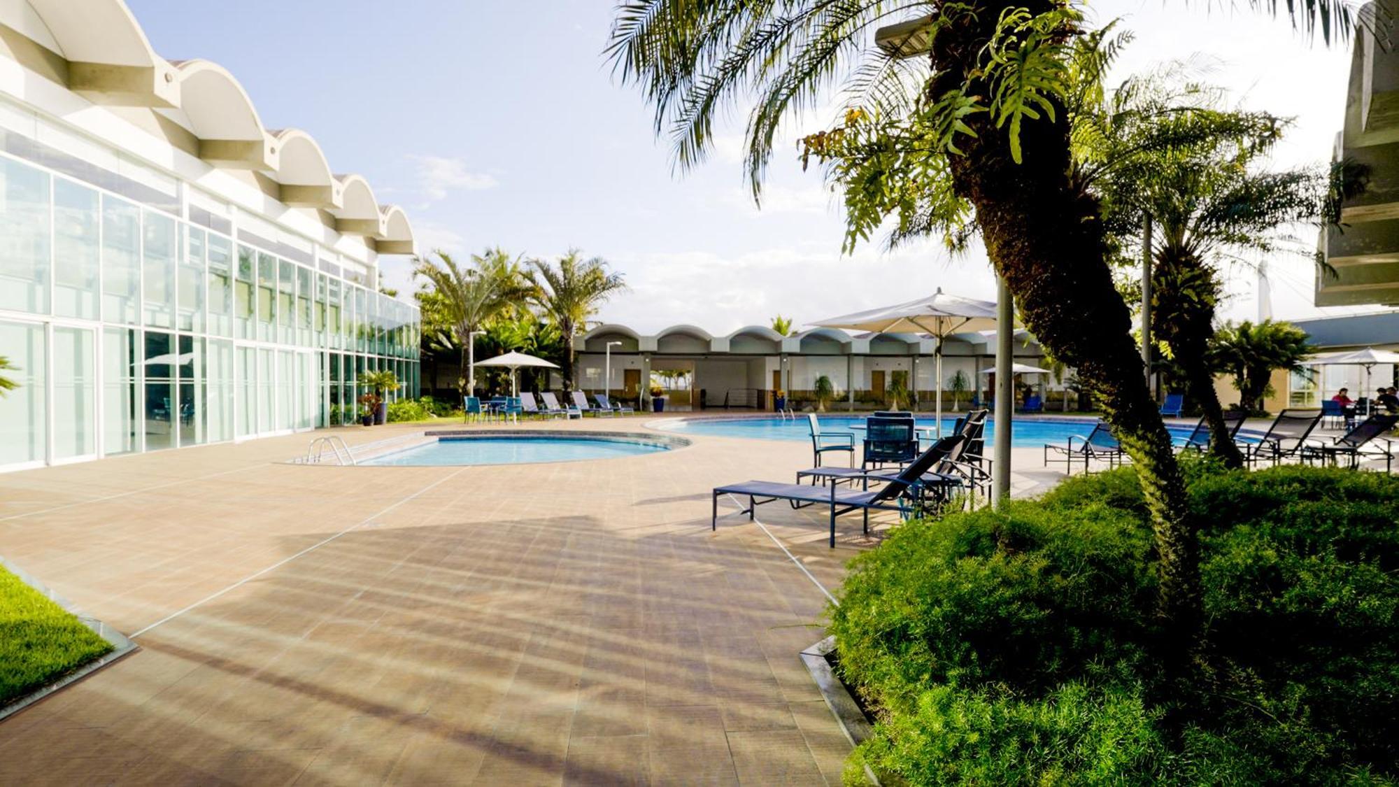 Hotel Senac Ilha Do Boi Vitória Exteriör bild The swimming pool at the hotel