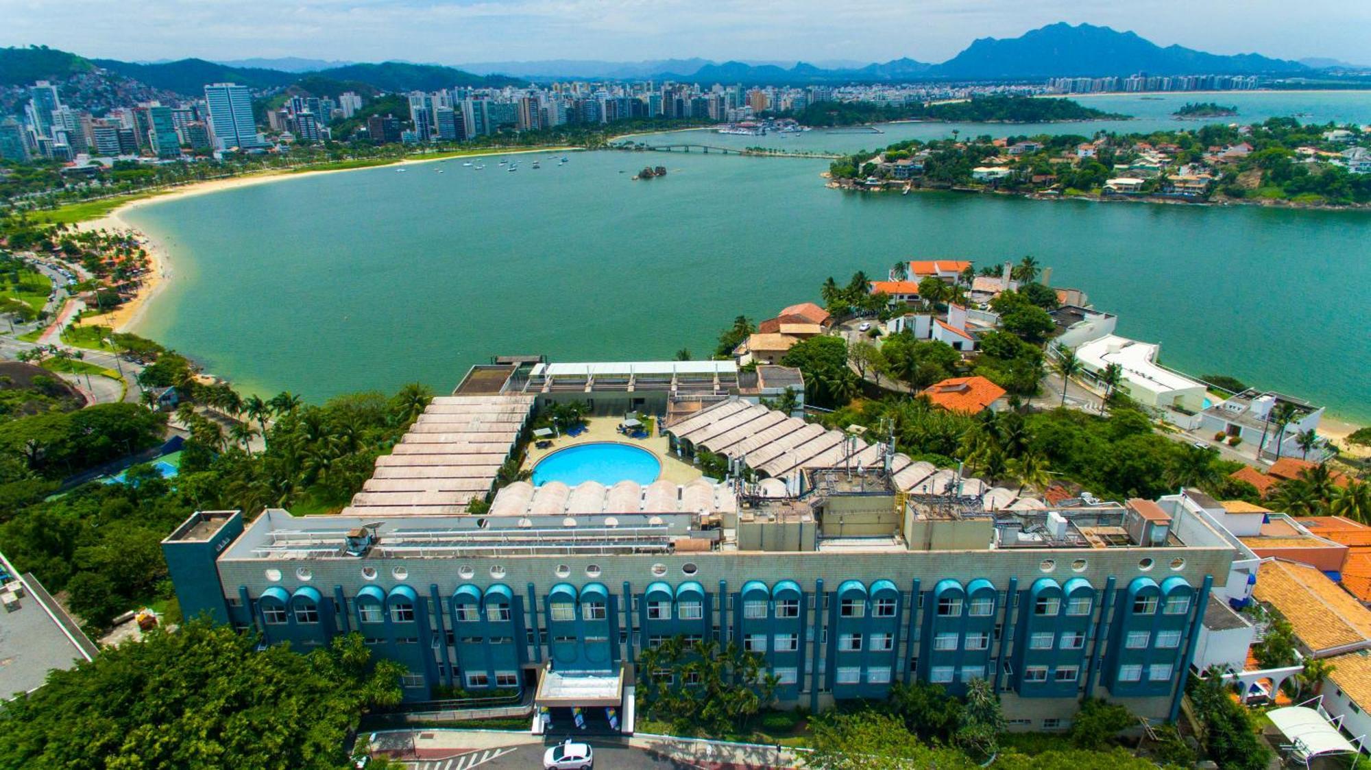 Hotel Senac Ilha Do Boi Vitória Exteriör bild Aerial view of the hotel